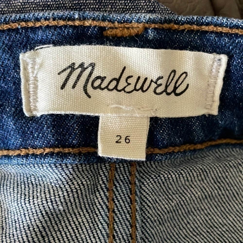 Madewell- Stretch Denim Straight Mini Skirt in Arroyo Wash: Button-Front Edition - Picture 6 of 6